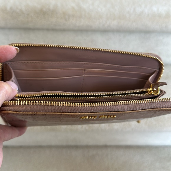 Miu Miu Crocodile Embossed Zip Around Long Wallet - Picture 13 of 17